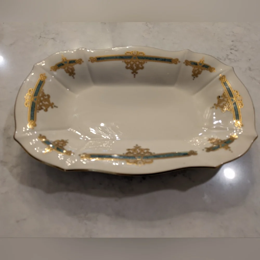Lenox Oval Dining Porcelain Tray Color White Green Gold Size 12 3/4
